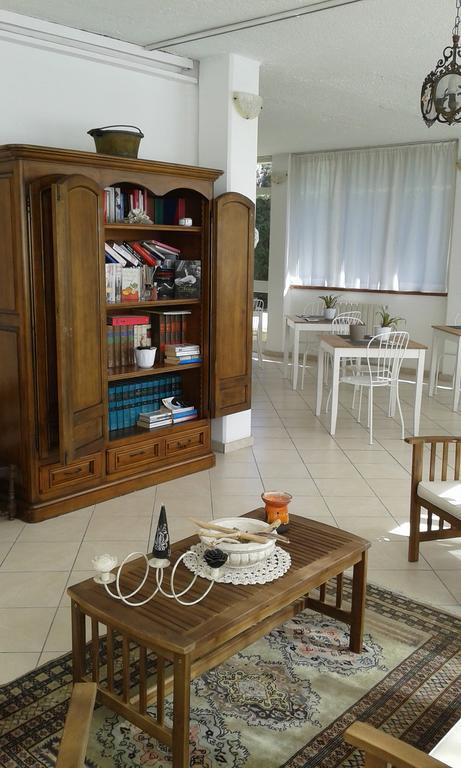Casa Versilia Hotel Marina di Massa Dış mekan fotoğraf
